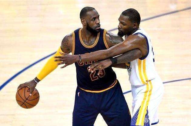 英超前瞻：纽卡主场争胜盼晋级，伯恩利携保级执念客场死拼（英超前瞻：纽卡主场力拼三分冲击排名，伯恩利为保级客场背水一战）