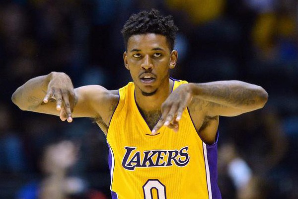 成都混团中国香港队VS日本队，全场高喊香港队加油#国乒（成都混合团体赛：中国香港队对阵日本队，全场齐声高呼“香港队加油”#国乒）