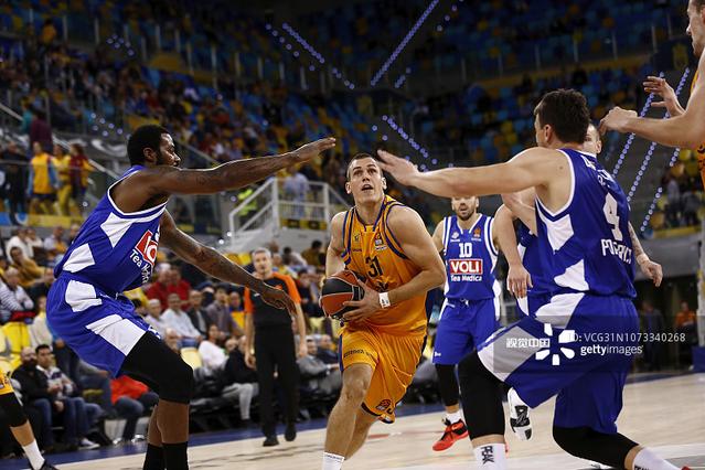 波兰U21名单：乌尔班斯基、皮耶图谢夫斯基领衔（波兰U21大名单出炉：乌尔班斯基、皮耶图谢夫斯基坐镇）