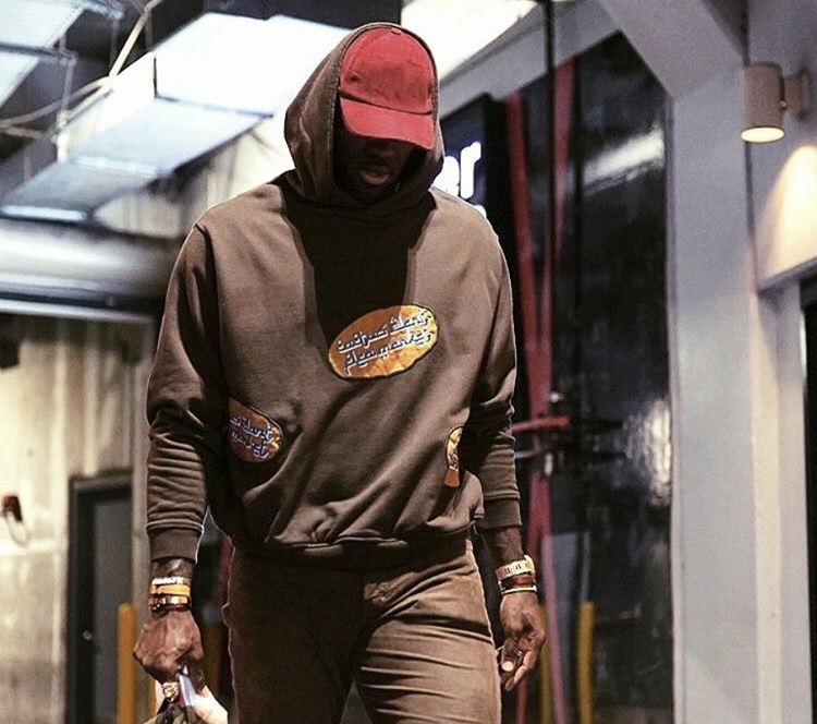 米亚托维奇：皇马应如待C罗般给姆巴佩喂球；我们当年不谈裁判（米亚托维奇：皇马应像对待C罗一样为姆巴佩输送弹药；当年我们从不谈裁判）