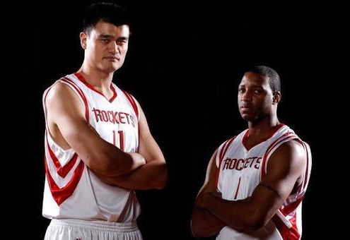 斯基拉：因西涅有望自由转会加盟拉齐奥，并签约至2027年（斯基拉：因西涅或以自由身加盟拉齐奥，合约至2027年）