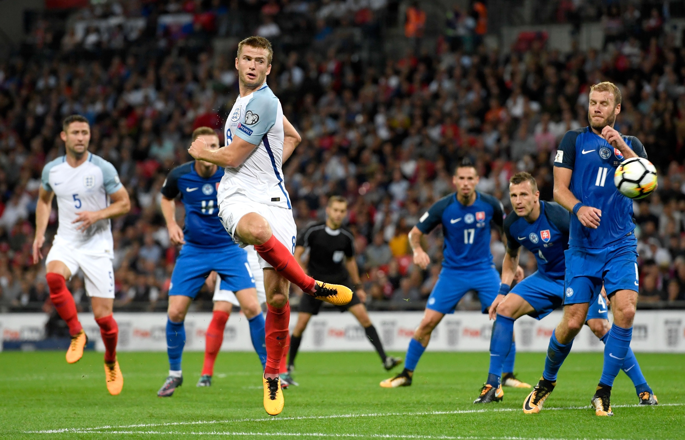 库巴西：参加世界杯？我每天都在努力，希望主教练能给我机会（库巴西盼世界杯征召：我每天都在努力，只希望主帅给机会）