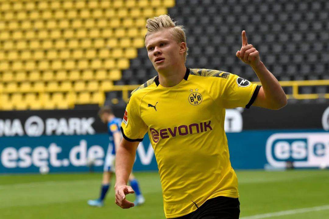 全场8次扑救，诺伊尔当选巴黎vs拜仁全场最佳（神勇8扑！诺伊尔当选巴黎战拜仁全场最佳）