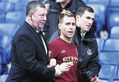 莫雷托：圣地亚哥不想1月离队；阿里萨拉会租借去图卢兹（莫雷托：圣地亚哥无意在一月离队；阿里萨拉将租借赴图卢兹）