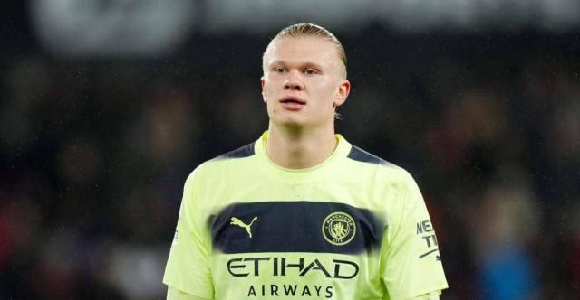 怒了！江苏发球稀烂快攻全无，0-3脆败天津，球迷：不如拼小将（江苏发球失准快攻乏力，0-3不敌天津，球迷建议大胆启用小将）