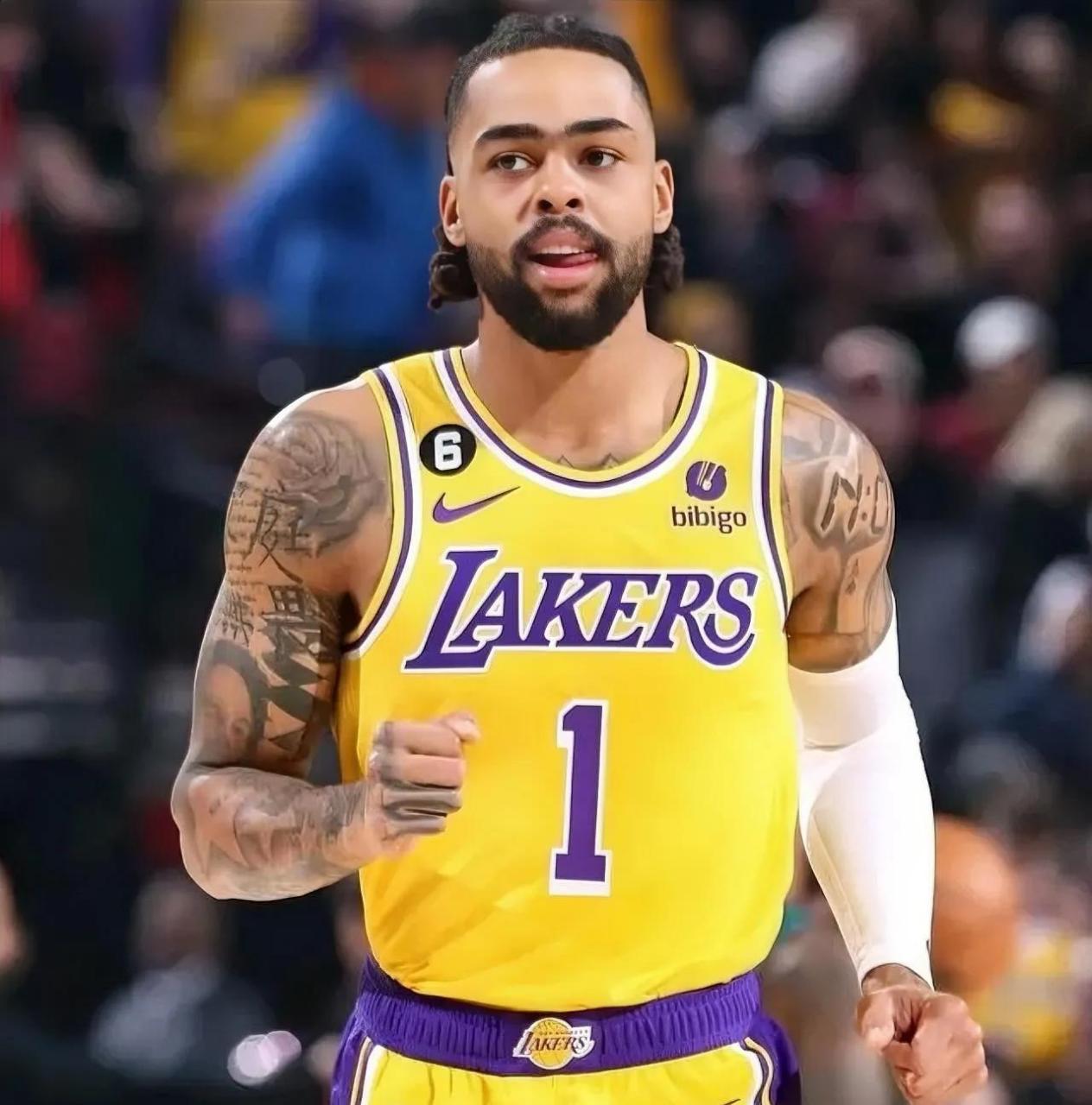 年年欧冠失误染红，这集我看过…巴萨客场不敌切尔西！（欧冠再现失误+红牌，似曾相识！巴萨客场负于切尔西）