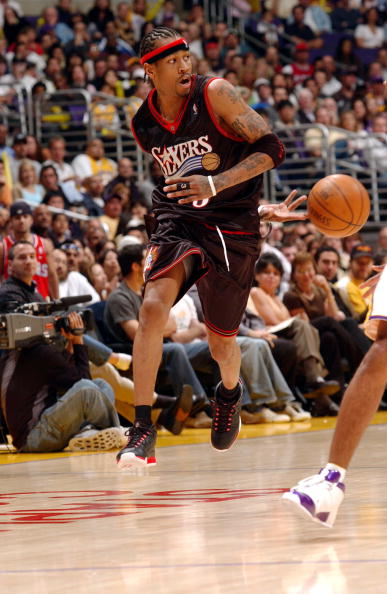 已经低头！高层调解之后阿隆索主动“示好”明星，愿意更改新战术（高层调停后阿隆索向明星递橄榄枝，愿调整新战术）