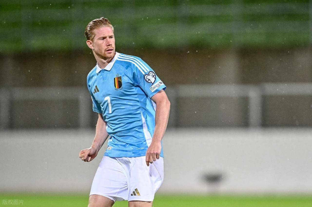 德天空：德甲三强争夺17岁中场德卡特，安德莱赫特要价2500万（德天空：德甲三豪门竞逐17岁中场德卡特，安德莱赫特标价2500万欧）