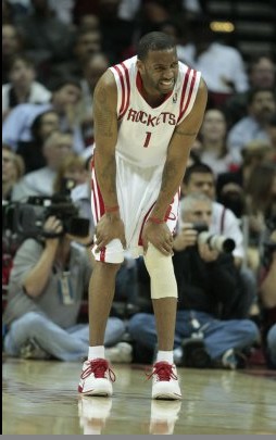 启蒙教练：维尼修斯一直有点叛逆，他应该学会控制和收敛脾气（启蒙教练：维尼修斯性格桀骜，需学会克制情绪）