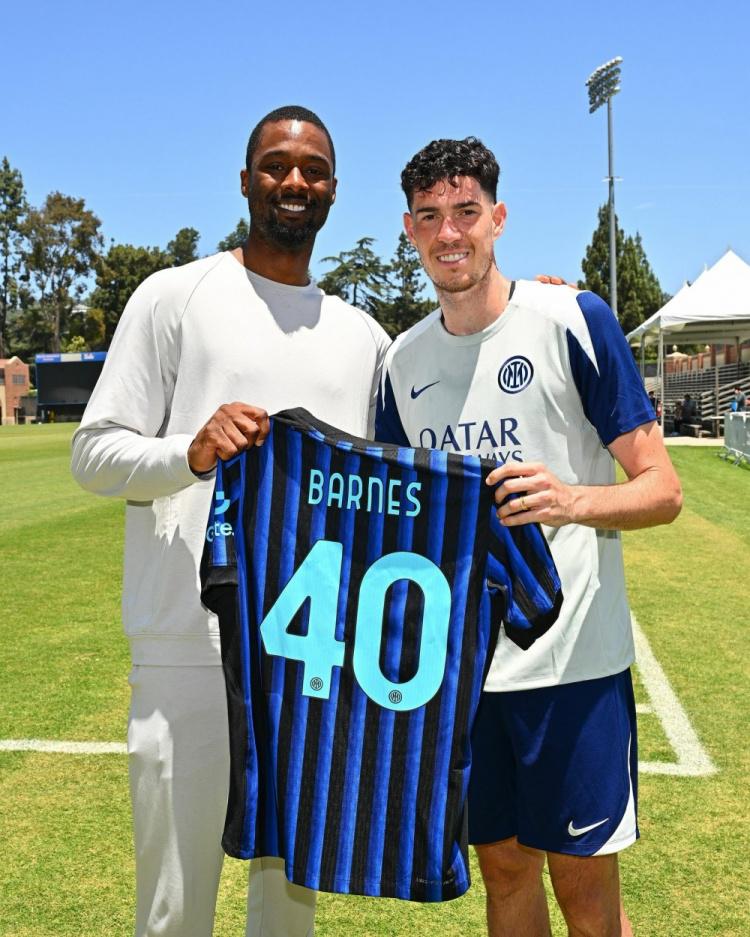 邓涵文告别武汉三镇：这四年的时光是我最难忘的回忆（邓涵文向武汉三镇道别：这四年，铭记于心）