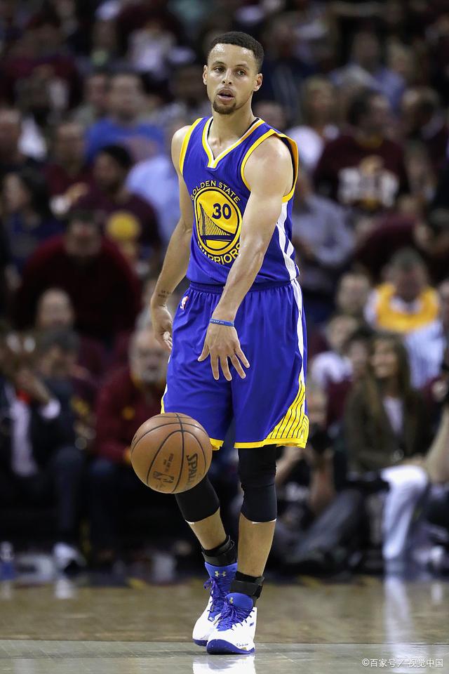 世体：巴舒亚伊因伤无缘对阵巴塞罗那，克瑙夫病愈可复出（世体：巴舒亚伊伤缺战巴萨，克瑙夫伤愈复出）