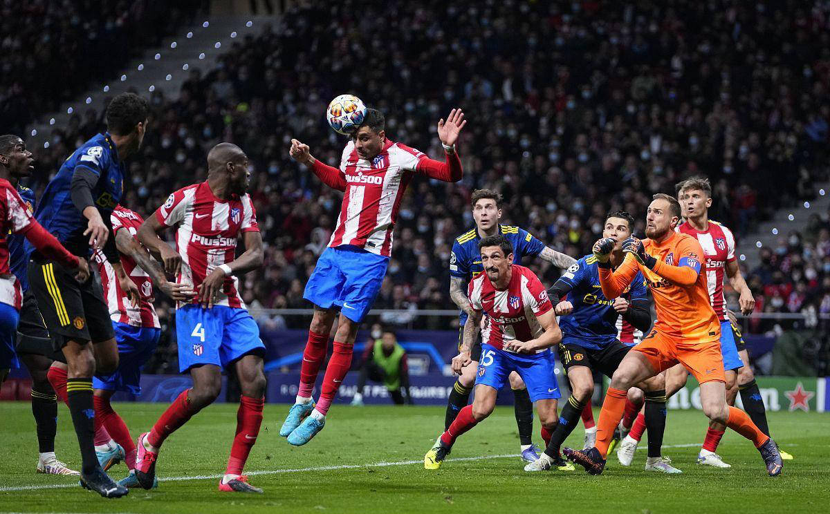 意甲媒体热议：希门尼斯经纪人表示希门尼斯从未想过离开米兰，他会留在球队（意媒聚焦：经纪人否认离队传闻，希门尼斯将留守米兰）